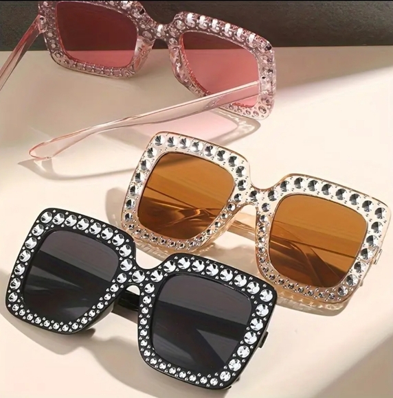 1 pair Square Rhinestone Sunglasses - Picture 2 of 3